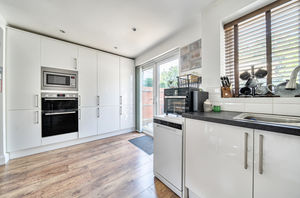 Kitchen- click for photo gallery